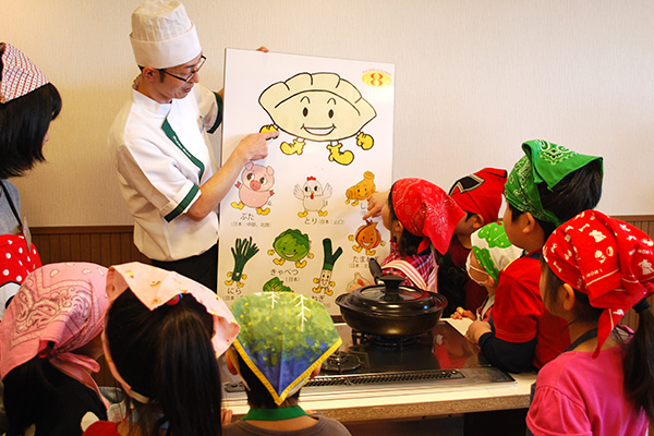 ハチバン親子料理教室＆工場見学 | 野菜らーめんの8番らーめん、和食