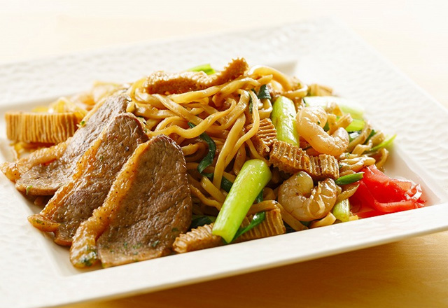 “治部煮”をイメージした「金澤焼きそば」