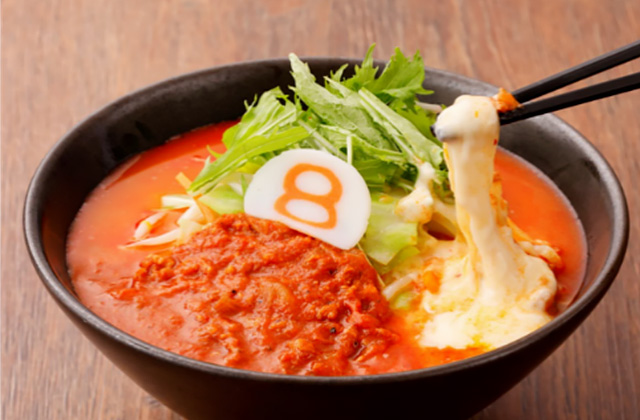 形が不ぞろいな未利用品の「小松とまと」