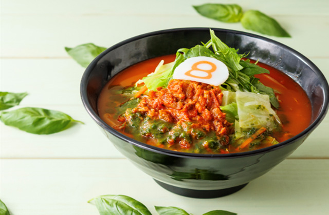 野菜バジルトマトらーめん