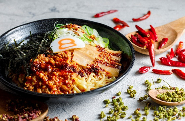 麻辣唐麺
