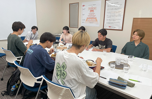 産学連携】学生のリアルな声から生まれた新ラーメン！8番らーめん×金沢