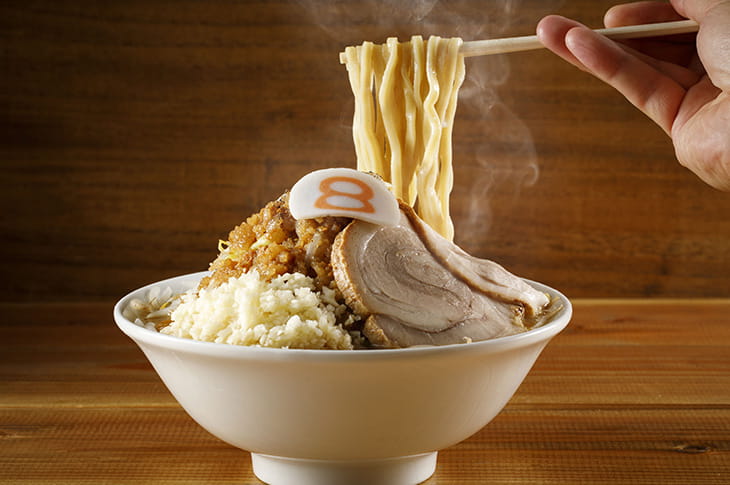 金澤醤油豚骨 箸上げイメージ